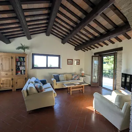 Casa Alloro Ferienhaus Pergola